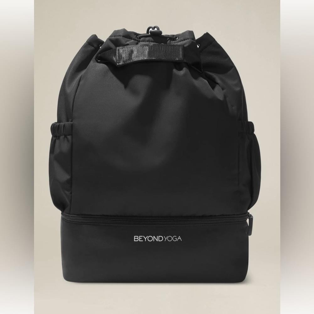 COPY - BeyondYoga Convertible Gym Bag NWT